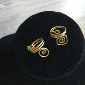 Sassy Jones Swirly Wire Rings
